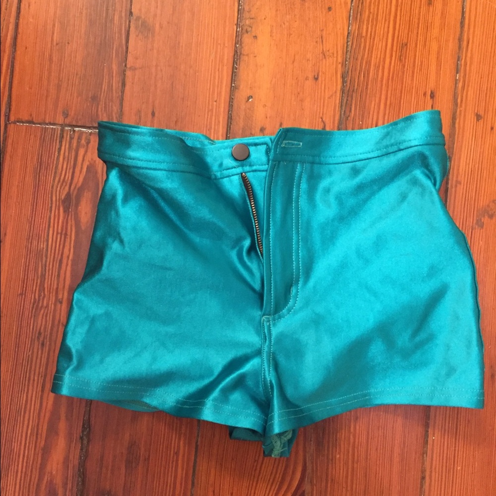 High waisted American Apparel Green shorts!!
