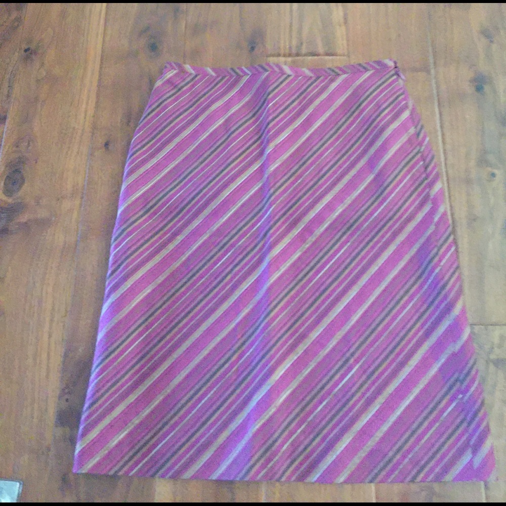 Ann Taylor slight A-line skirt