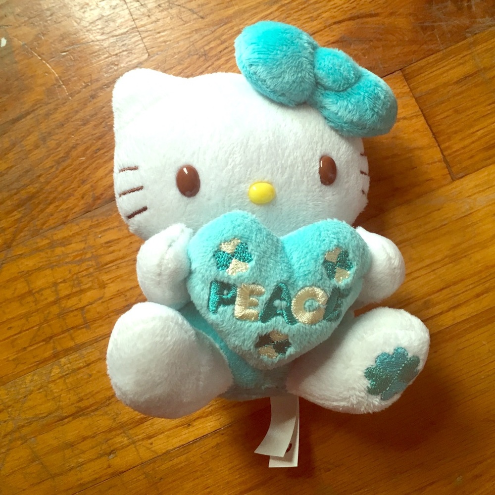 Plushy , hello kitty