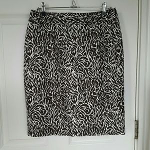 NWT Ann Taylor Loft brown and white skirt