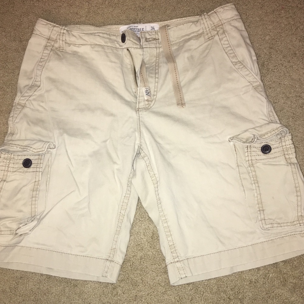 Aeropostale cargo shorts (Men's)