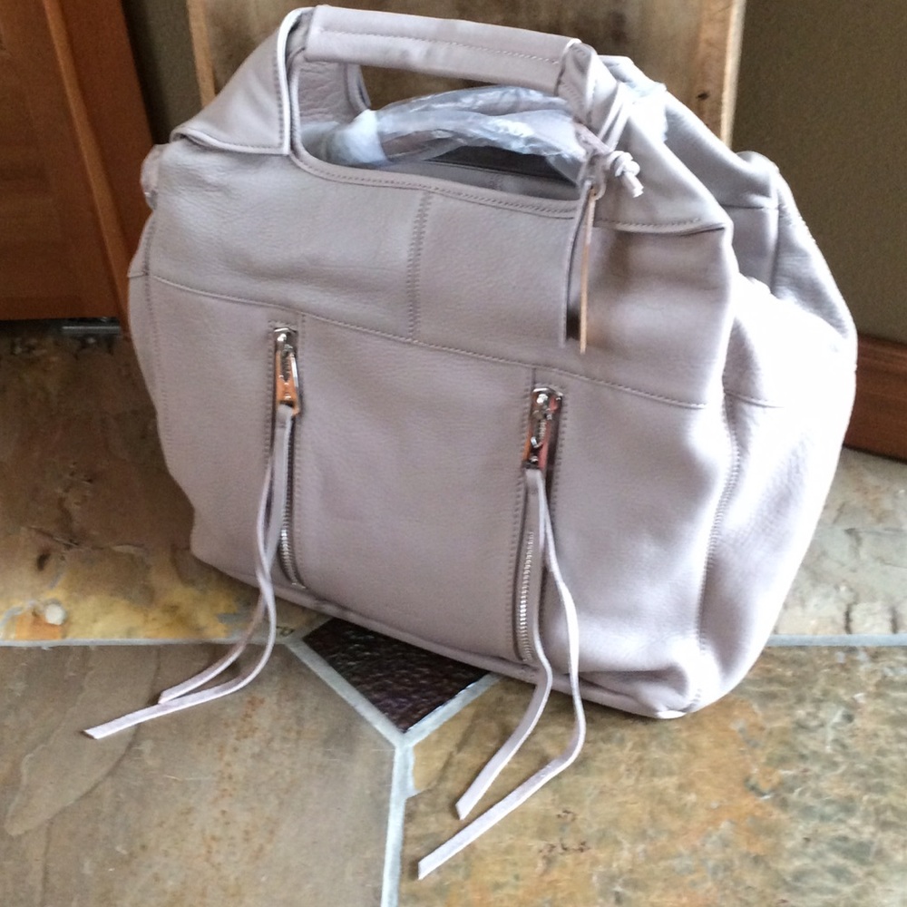 🍃💕Linea Pelle Leather Crossbody Tote