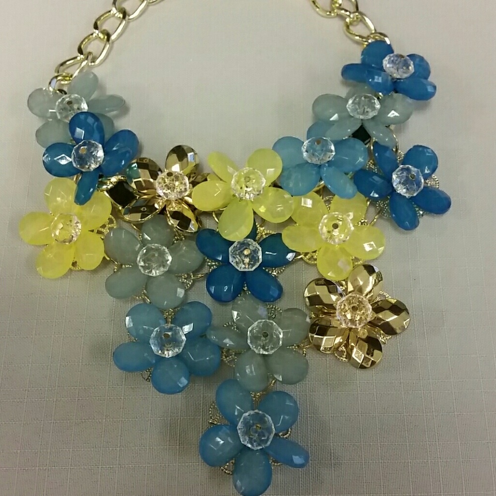 Flowers Statement Necklace & Earrings set
