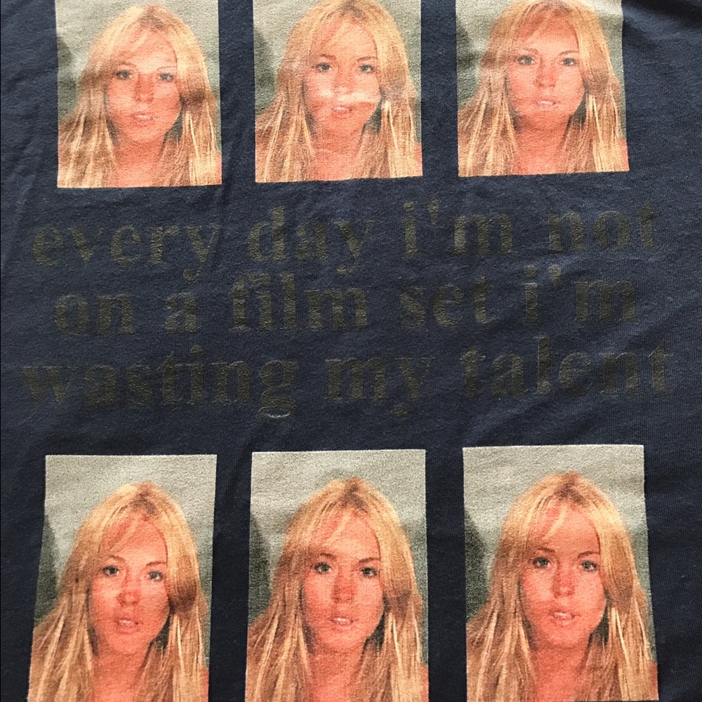 Lindsay Lohan v neck mugshot tshirt