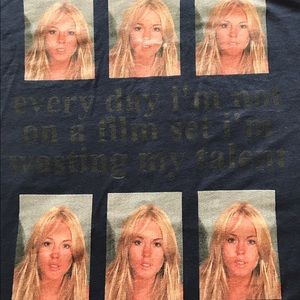 Lindsay Lohan v neck mugshot tshirt