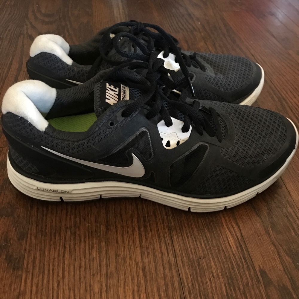 Nike Lunarglide 3 tennis shoes