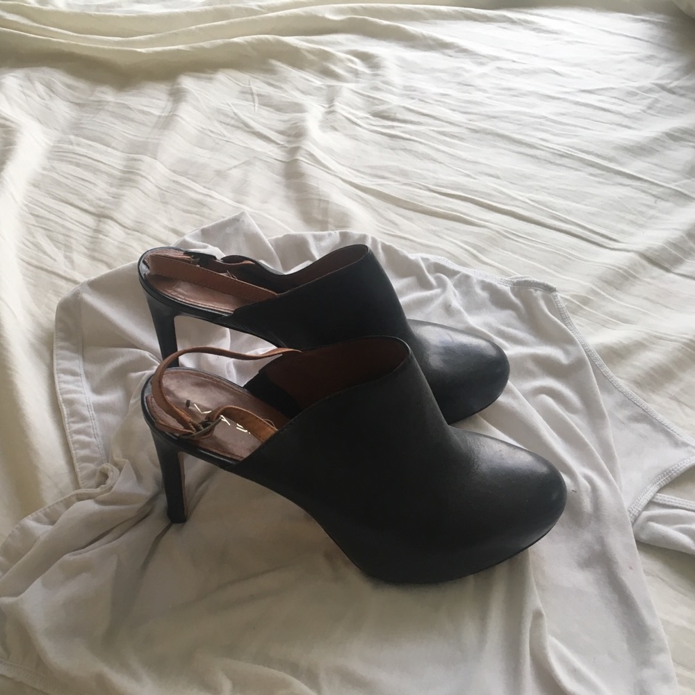Vía Spiga heels/booties
