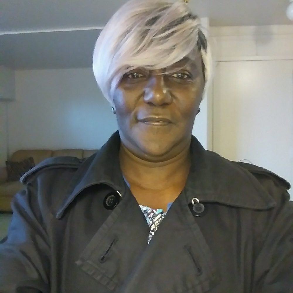 Meet your Posher, Annette