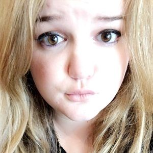 Meet your Posher, Hayley