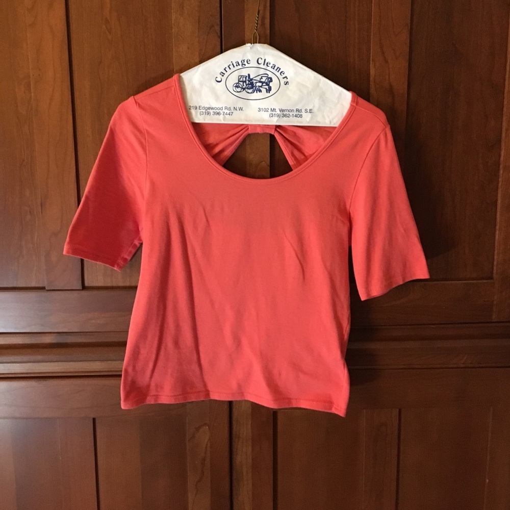 Women's peach-colored summer tee