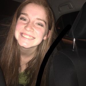 Meet your Posher, Madi