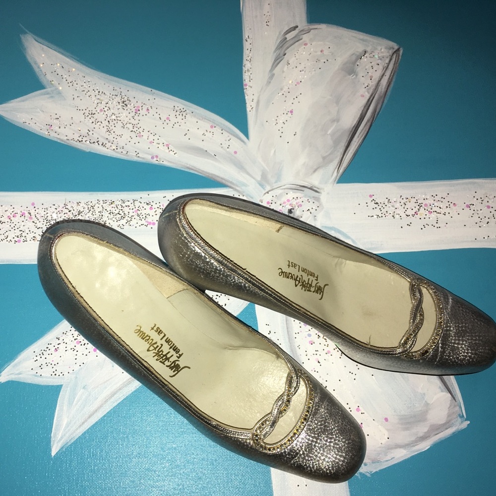 Vintage Silver Heels Saks Fifth Avenue Size 6