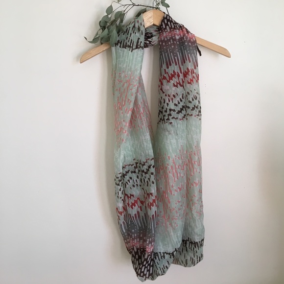 Scarf - Picture 1 of 2