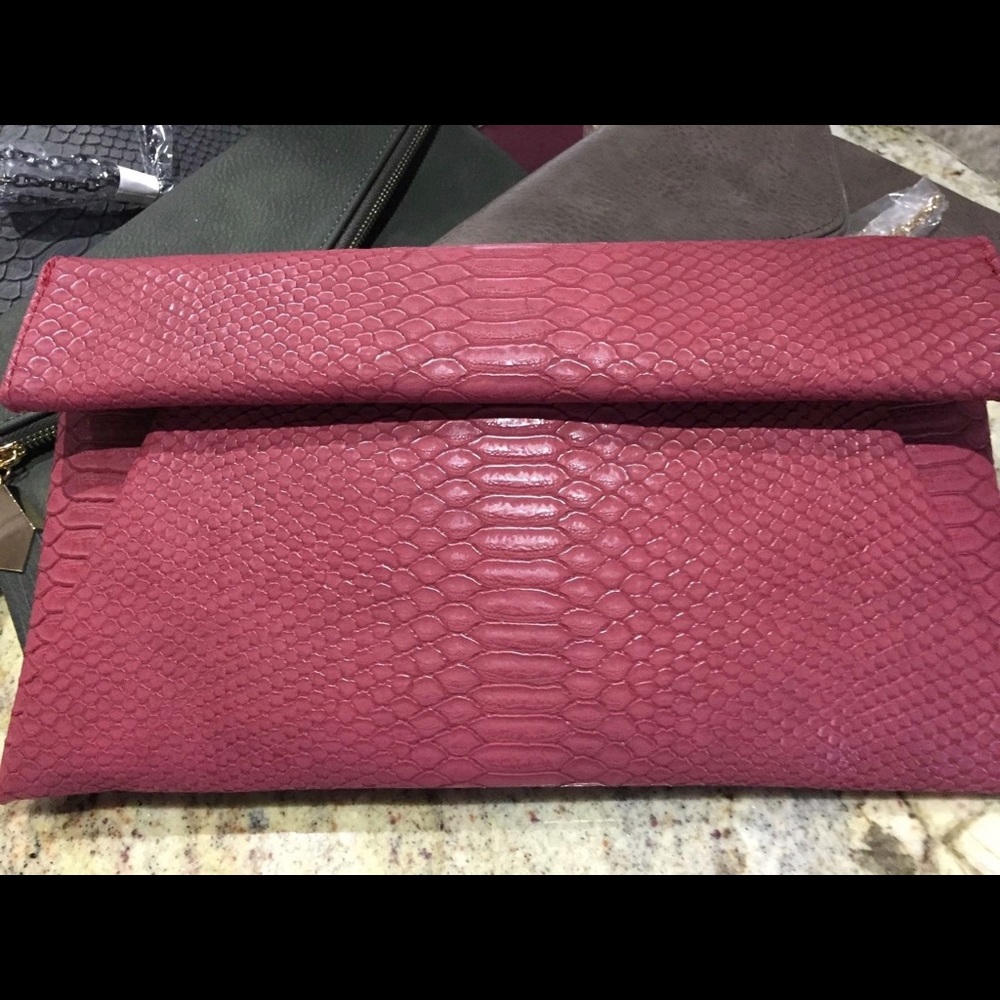 Cross body Vegan Leather-pressed Purse Emilia style