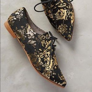 Anthropologie Farylrobin gold and black shoes