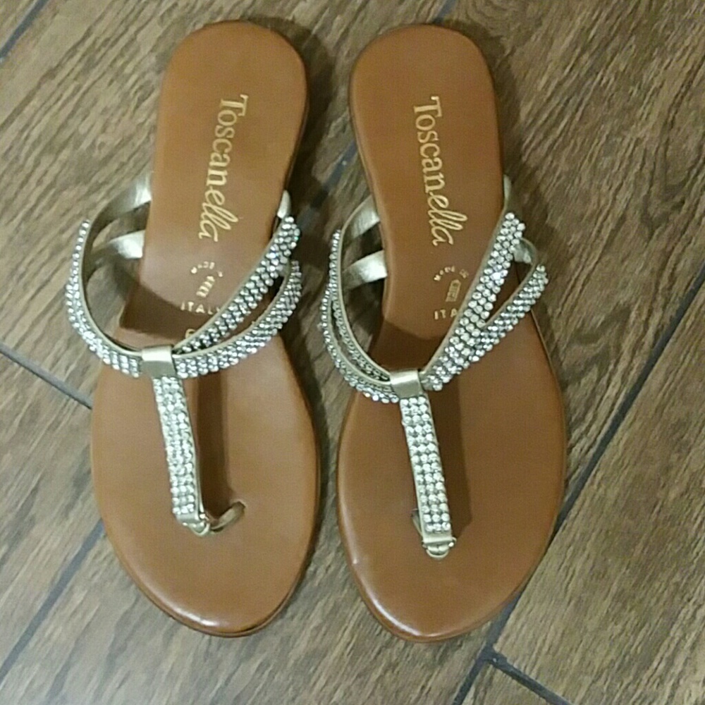 Beautiful Size 6 1/2 Sandals!