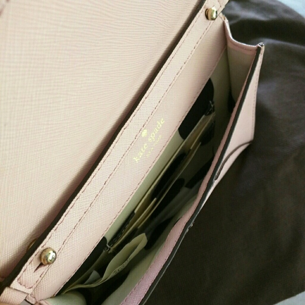 Pink Envelope Crossbody - Picture 6 of 8