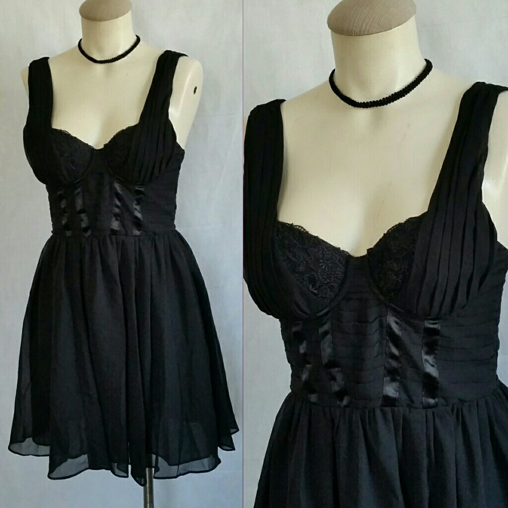 SOLD - Black Corset Dress H&M - Size 0