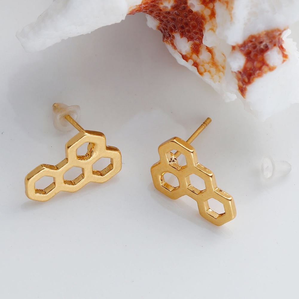 Minimalist Gold Honeycomb Earrings