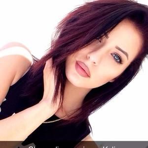 Meet your Posher, Leslie