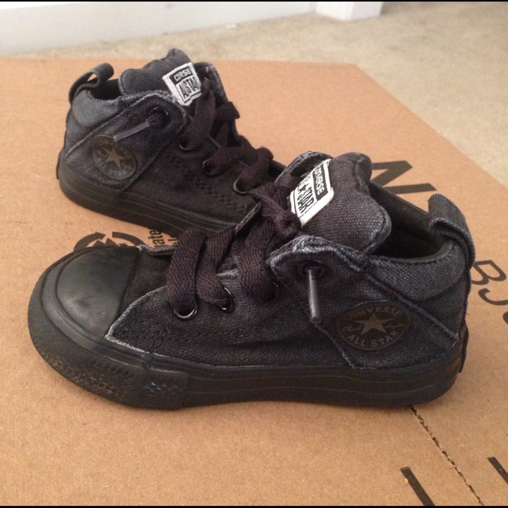 Converse toddler mid top