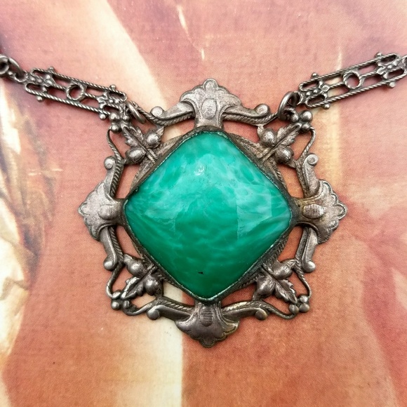 VINTAGE Peking Green Czech Glass Deco Necklace - Picture 2 of 7