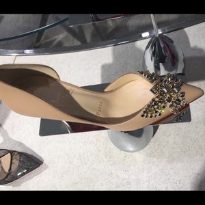 Meet your Posher, Norah