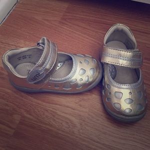 Umi brand from nordstrom closed sandal