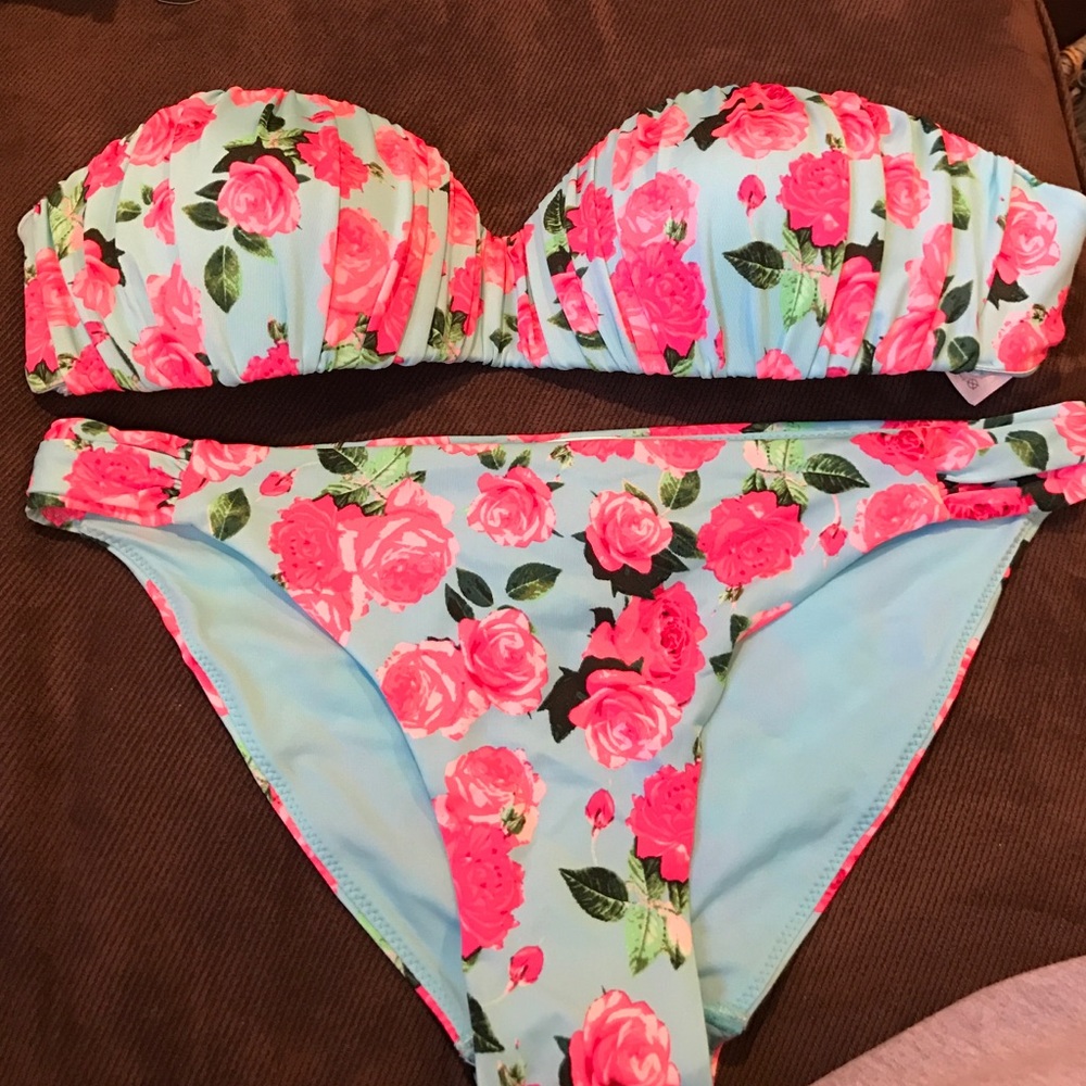 Floral bikini
