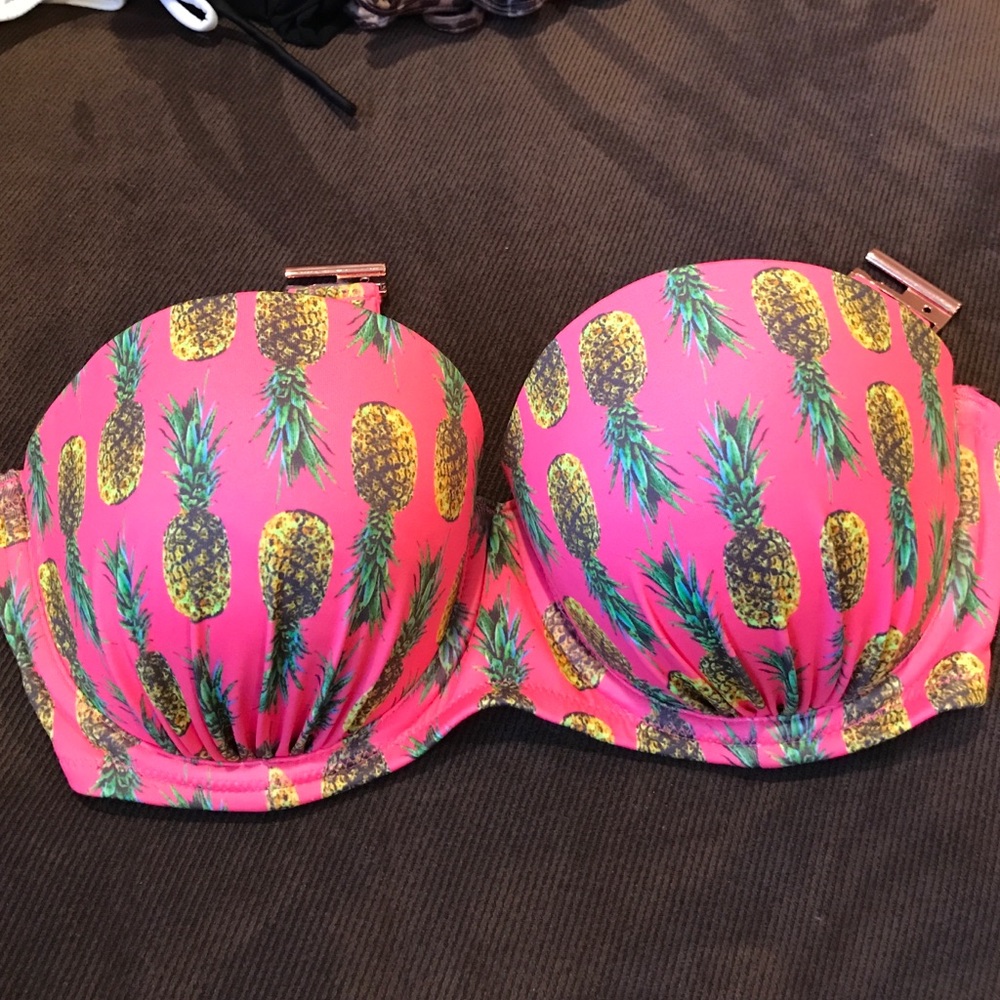 Pinapple bikini top