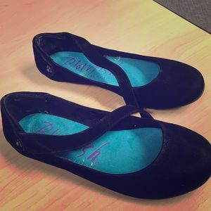Black Flats 7.5 (Blowfish Malibu)