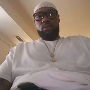 Meet your Posher, Troy