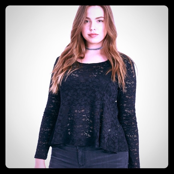 Wet Seal Tops - NWT Black plus size floral knit lace peplum 2x