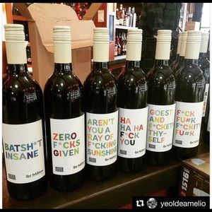 Meet your Posher, Nakeia