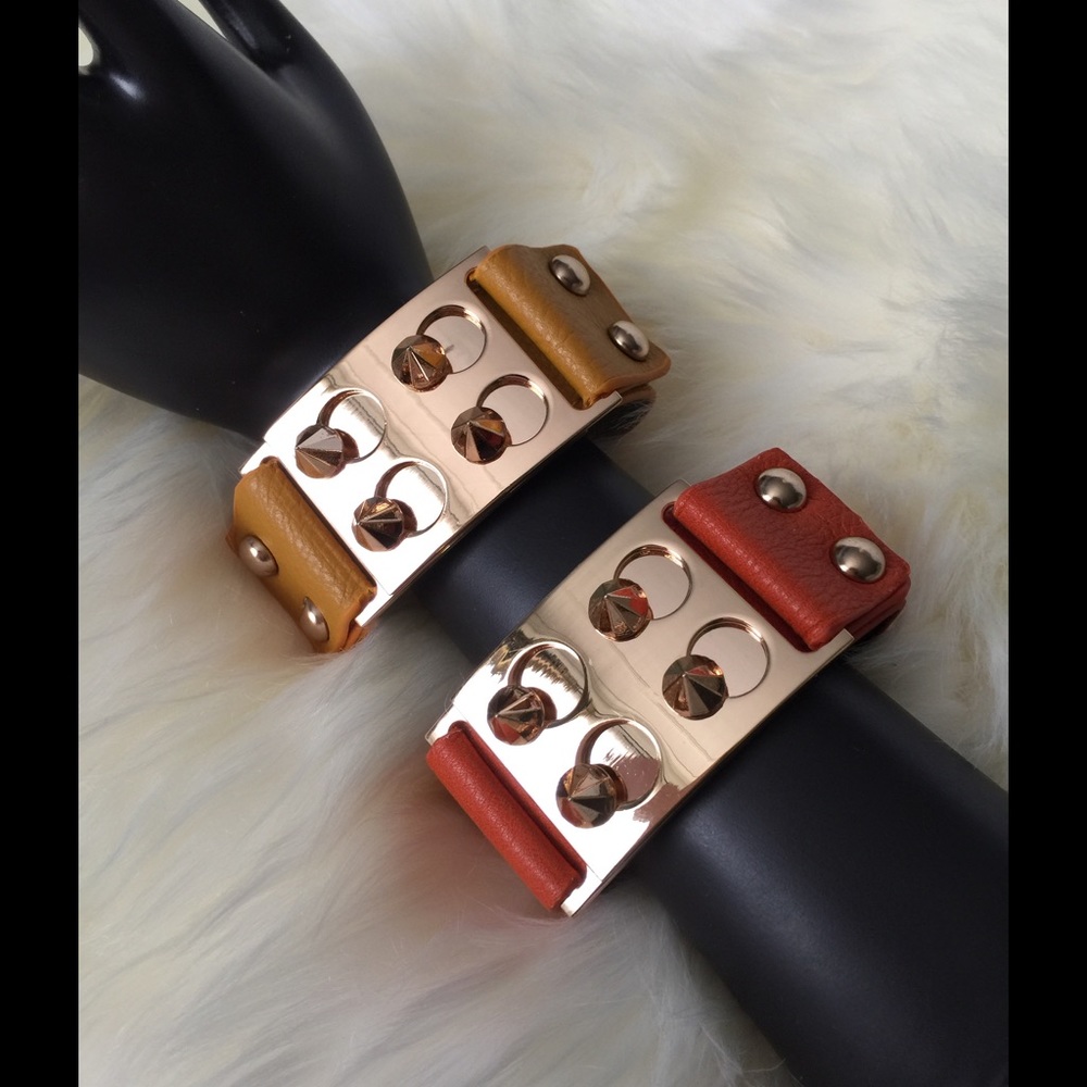 ⭐️SPIKE CONE BRACELET