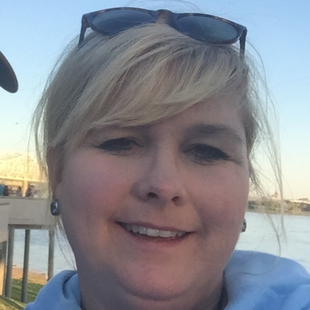 Meet your Posher, Angelia
