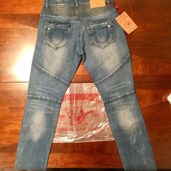 Sold - Picture 2 of 3