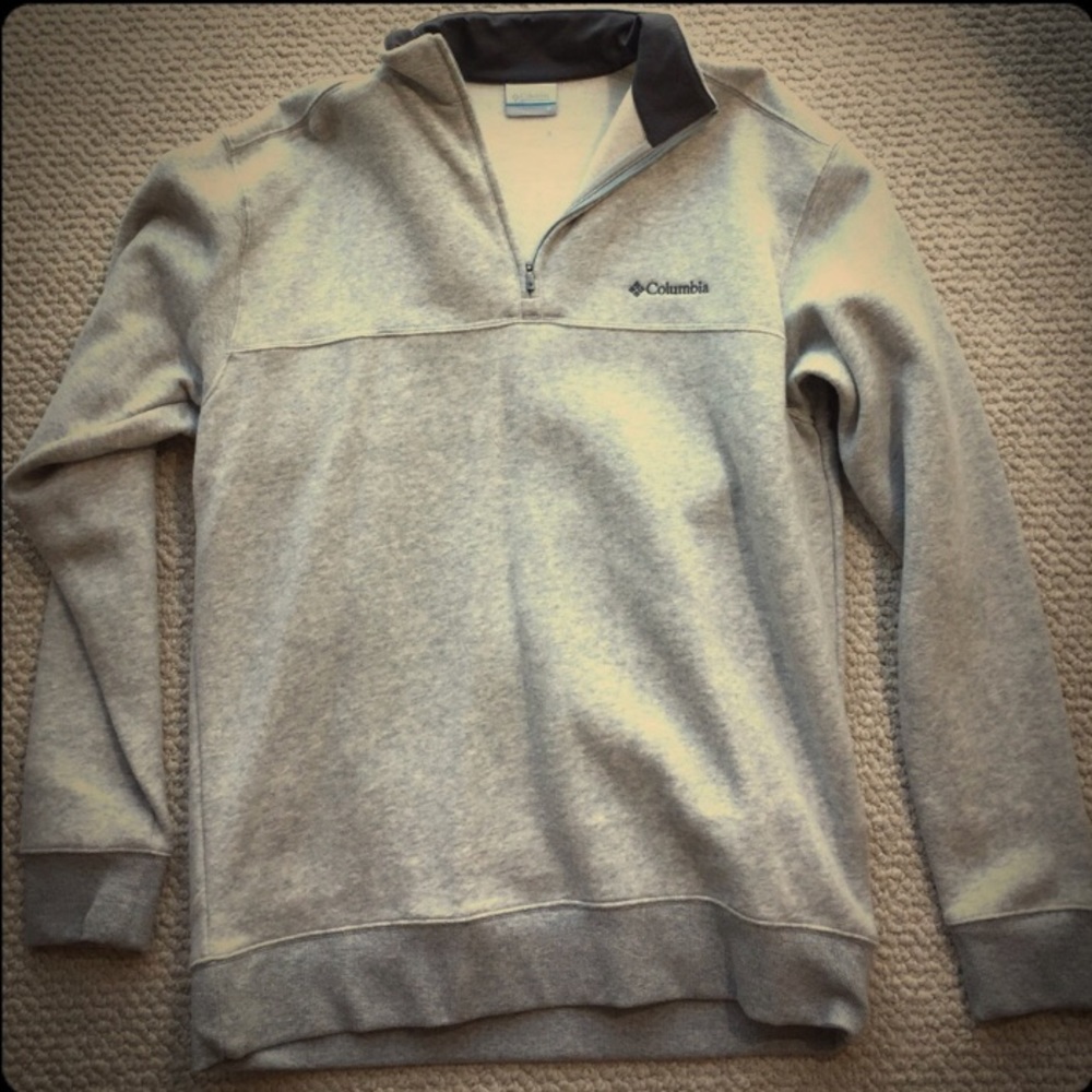 Light grey fleece Columbia pullover