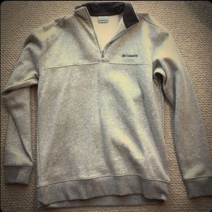 Light grey fleece Columbia pullover