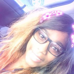 Meet your Posher, Shantina