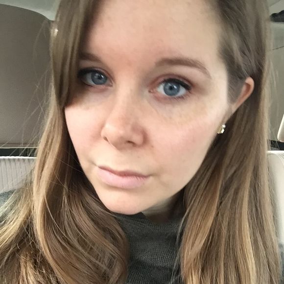 Meet your Posher, Claire - Picture 1 of 1