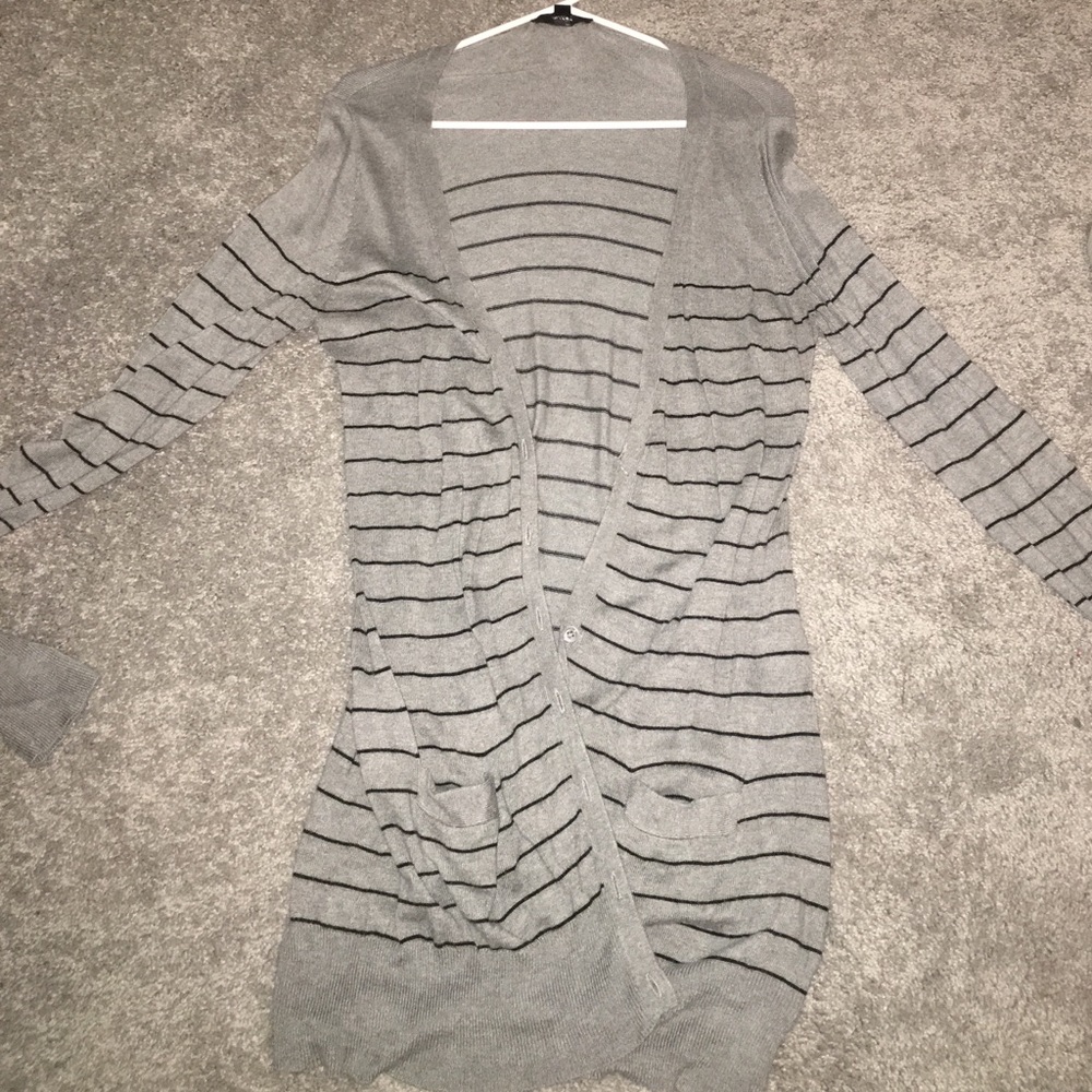 Grey cardigan
