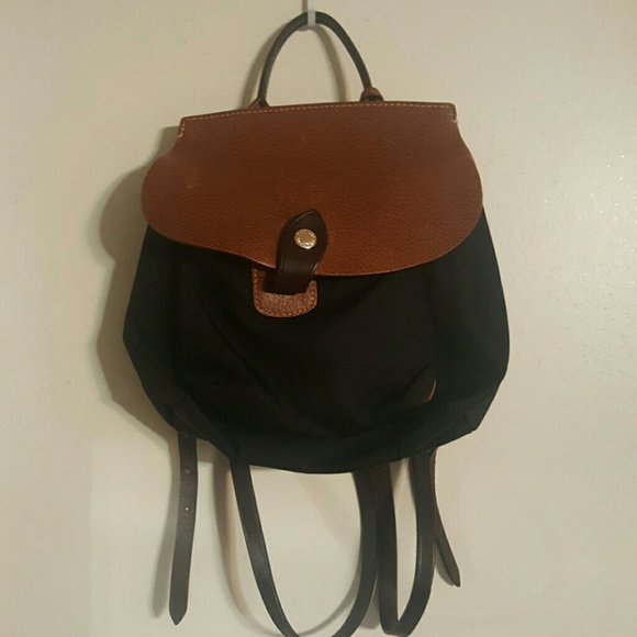 Dooney & Bourke Handbags - Authentic Dooney Burke Handbag