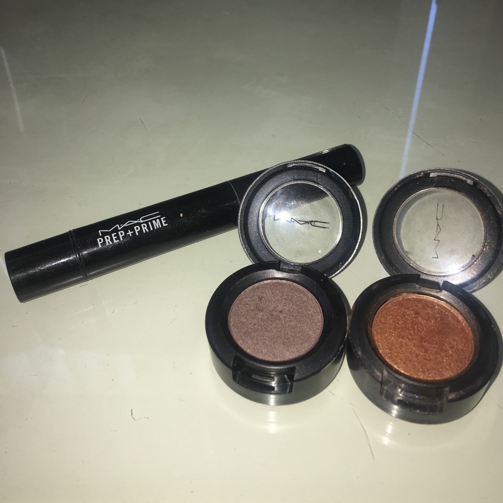 MAC Bundle