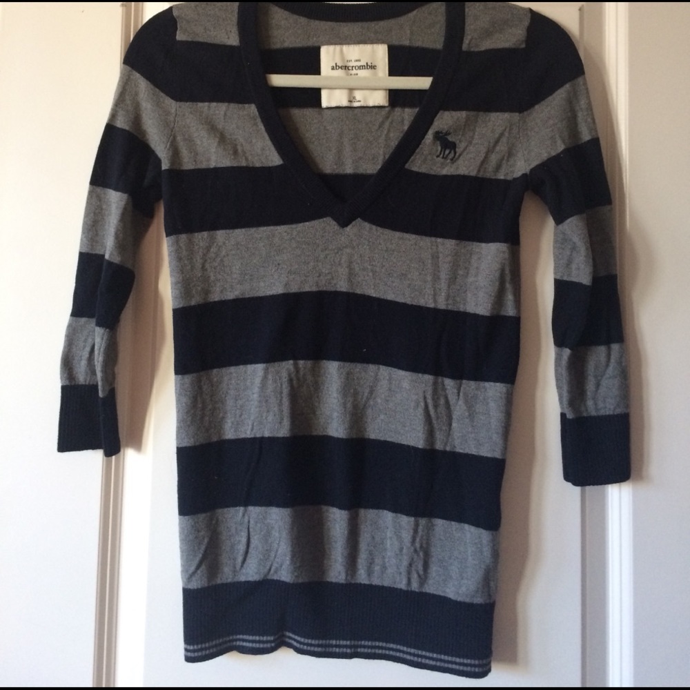 Abercrombie kids sweater XL