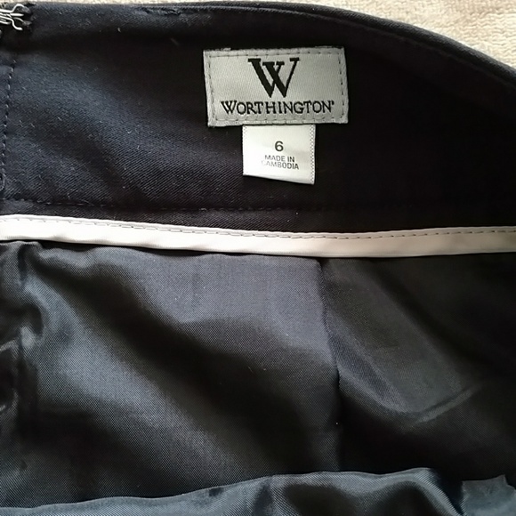 Black Worthington pencil skirt - Picture 3 of 4