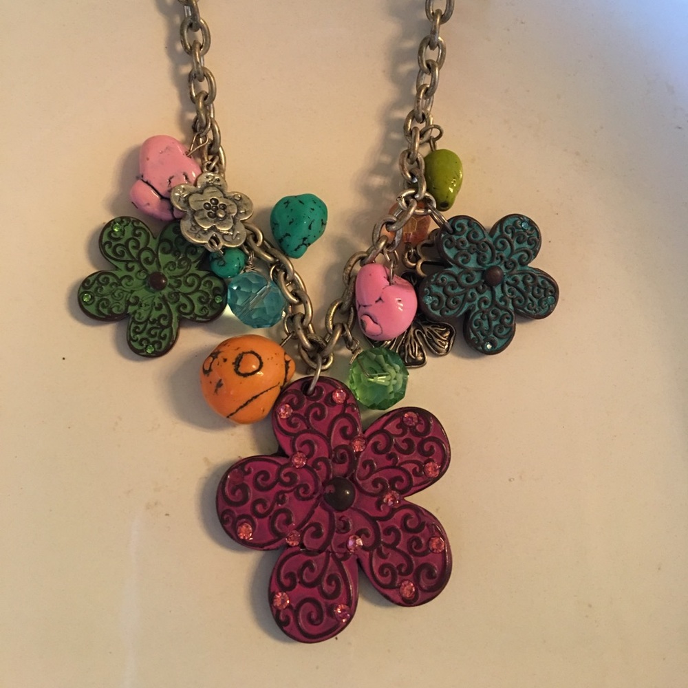 Fun Colorful Necklace! - Picture 4 of 4