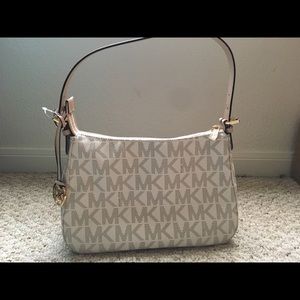 Michael Kors Shoulder Bag