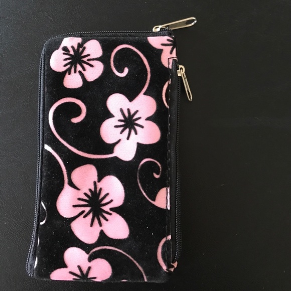 Lucky Bear pouch with a chain and small pouch - Picture 2 of 4