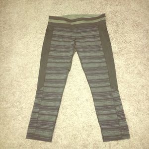 Lulu army green crop leggings